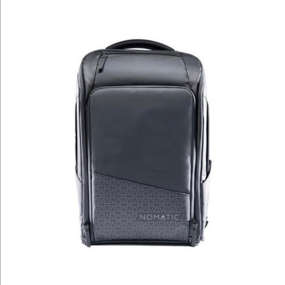 NOMATIC EVERYDAY BACKPACK 20L BRAND NEW